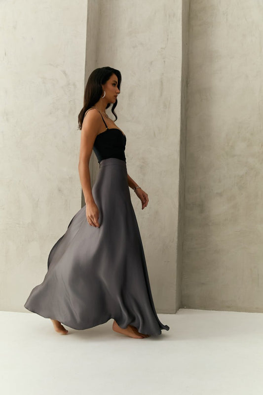 Saia Aberta de Seda Gris - Tann Swim