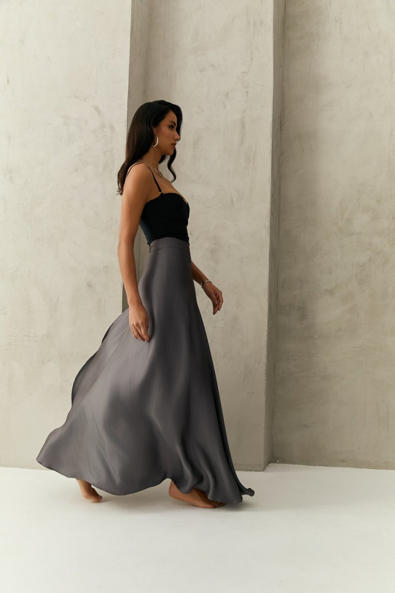 Saia Aberta de Seda Gris - Tann Swim