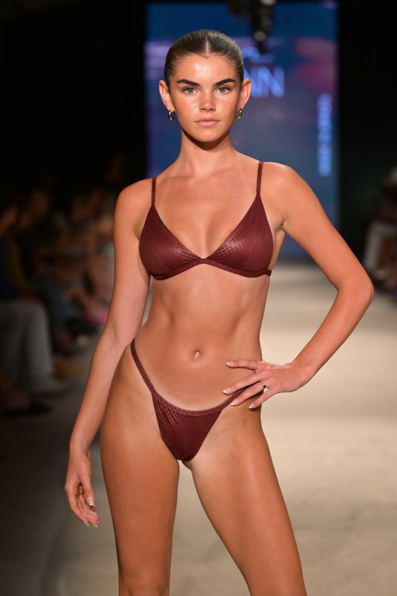 Tanner Bordeaux Top - Tann Swim