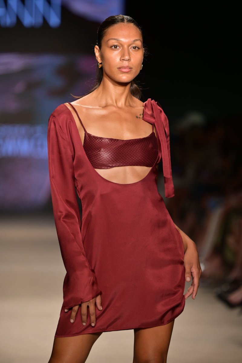 Vestido Mini Bordeaux - Tann Swim