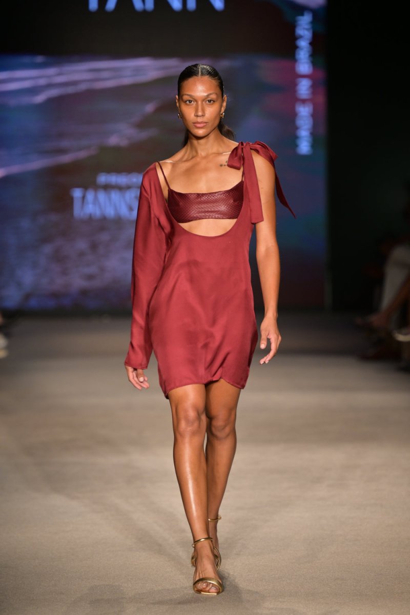 Vestido Mini Bordeaux - Tann Swim